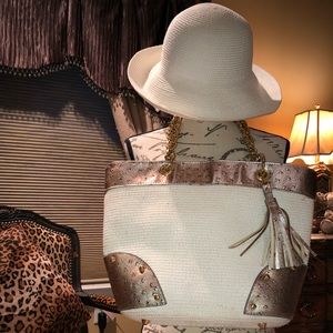 White/ copper Hat and beach bag set.